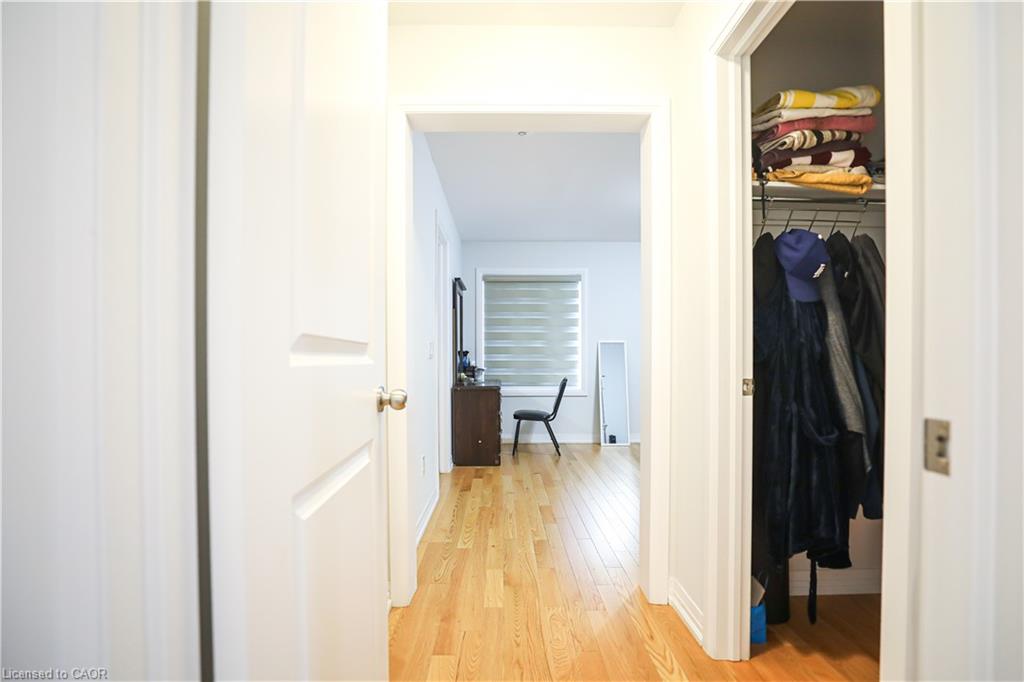 125 Silverwood Crescent Property Photo 24