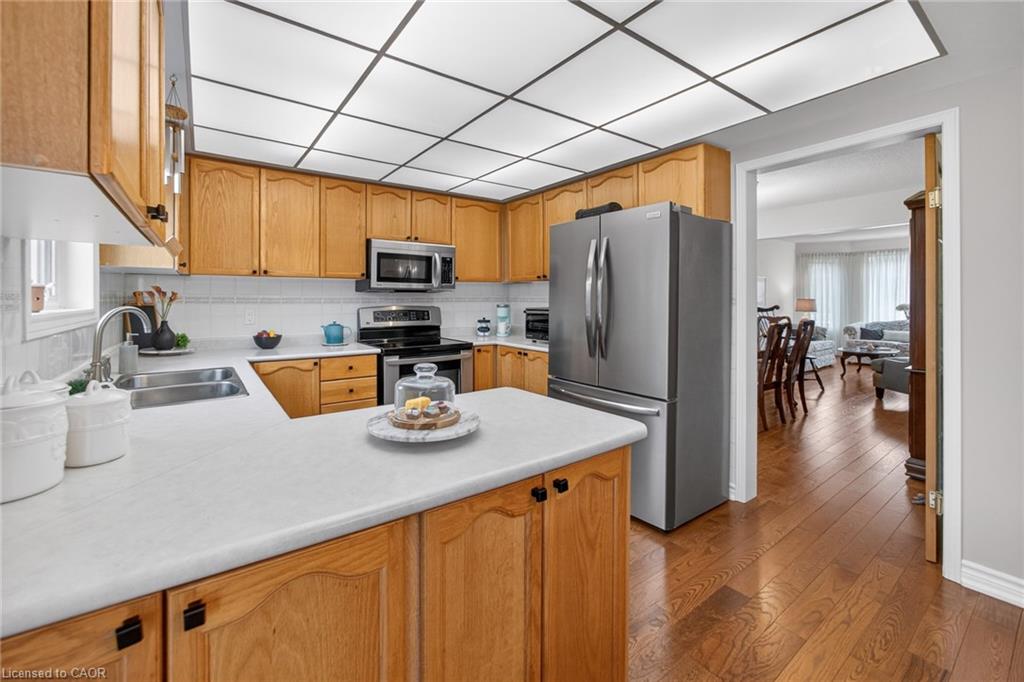 17 Eaton Street Property Photo 6