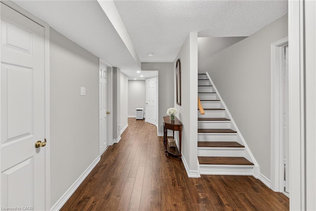 17 Eaton Street Property Photo 27