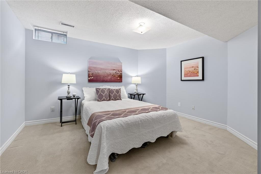 17 Eaton Street Property Photo 39