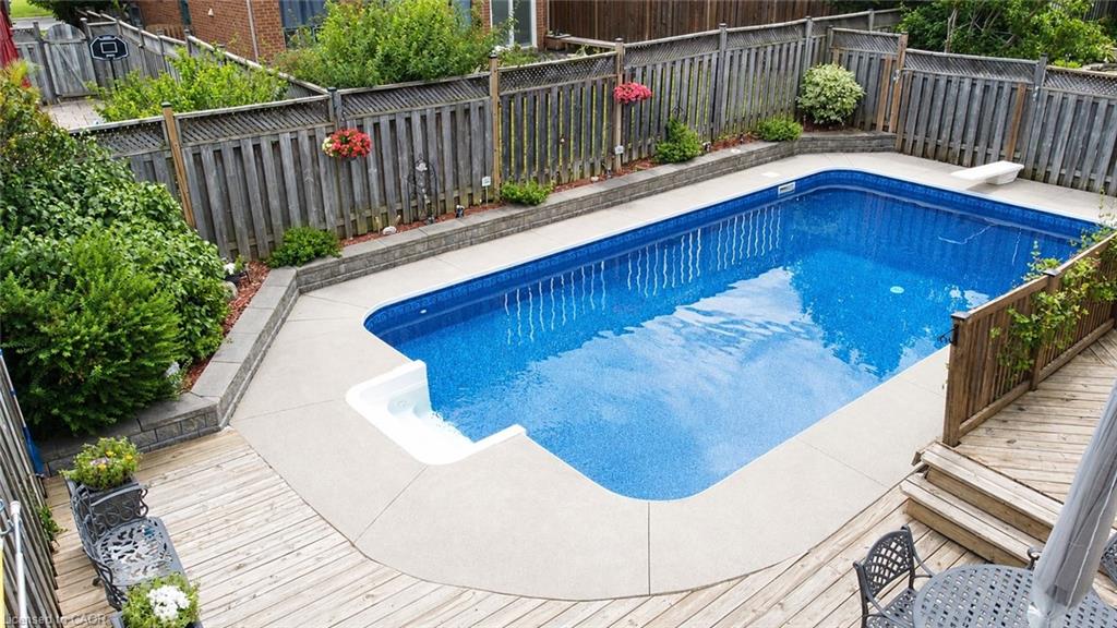 17 Eaton Street Property Photo 43