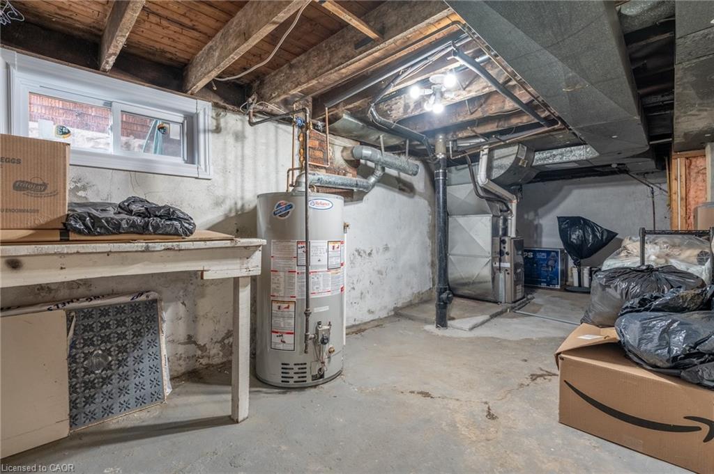118 Cameron Avenue N Property Photo 26