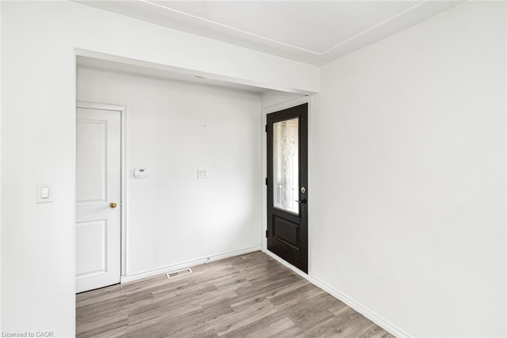 100 Mountain Avenue N Property Photo 3