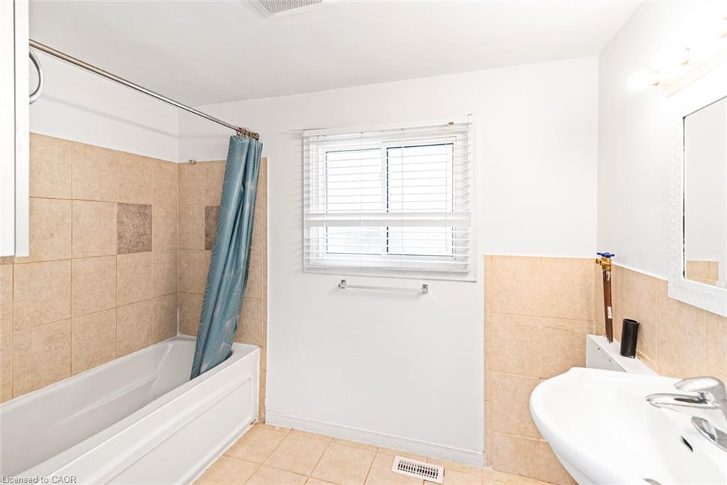 100 Mountain Avenue N Property Photo 25