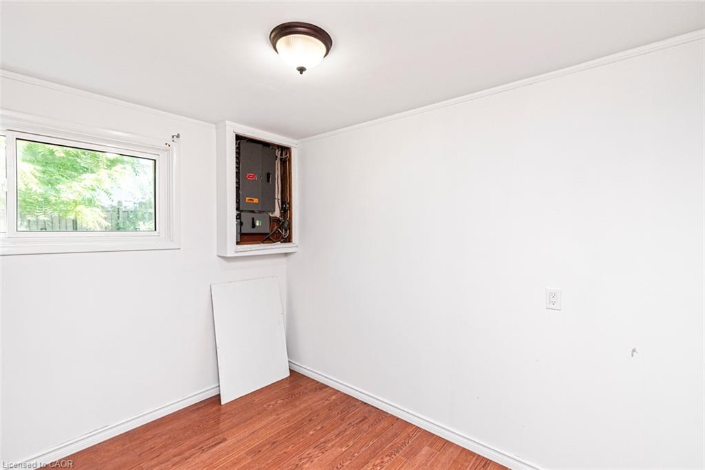 100 Mountain Avenue N Property Photo 31
