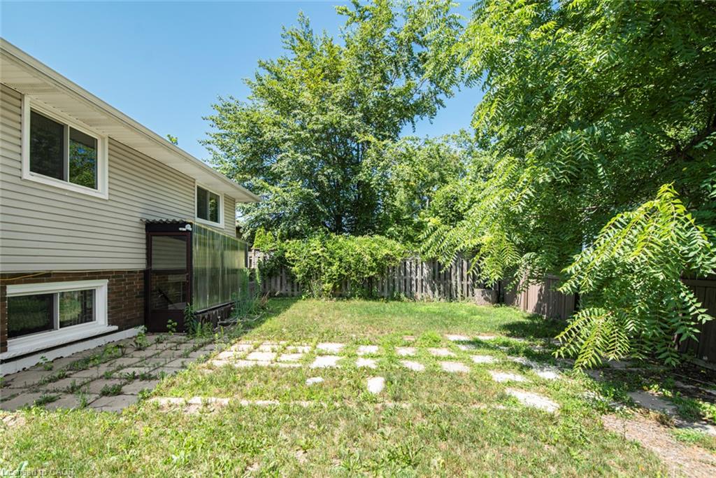 100 Mountain Avenue N Property Photo 43