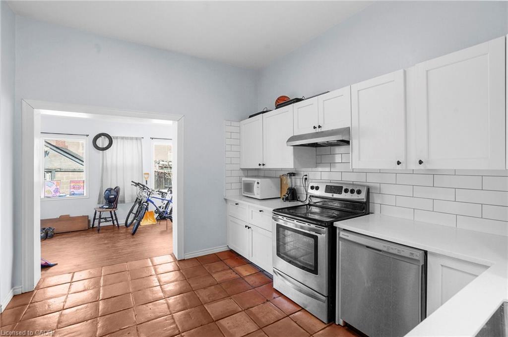 11 Wright Avenue Property Photo 6