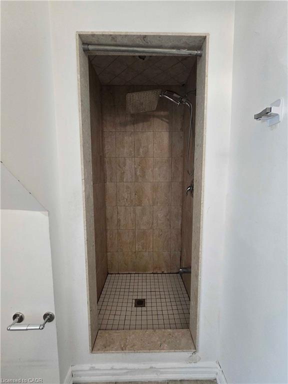 4-461 Melvin Avenue Property Photo 9