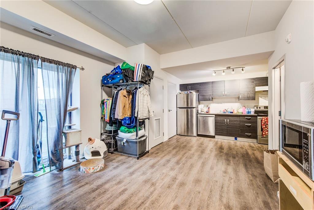 205-269 Sunview Street Property Photo 7