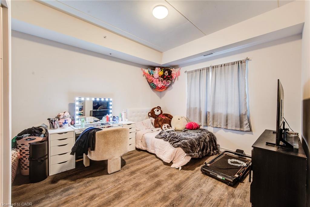 205-269 Sunview Street Property Photo 10