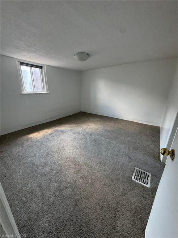 229 Grosvenor Avenue N Property Photo 6