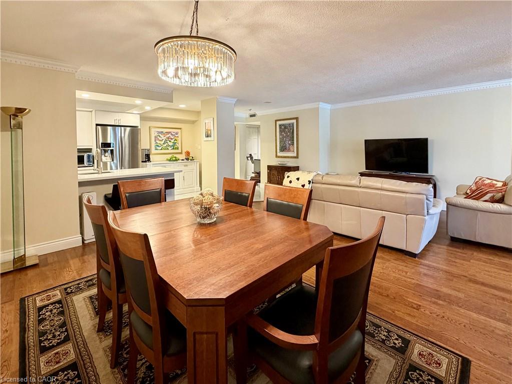 602-130 Carlton Street Property Photo 11
