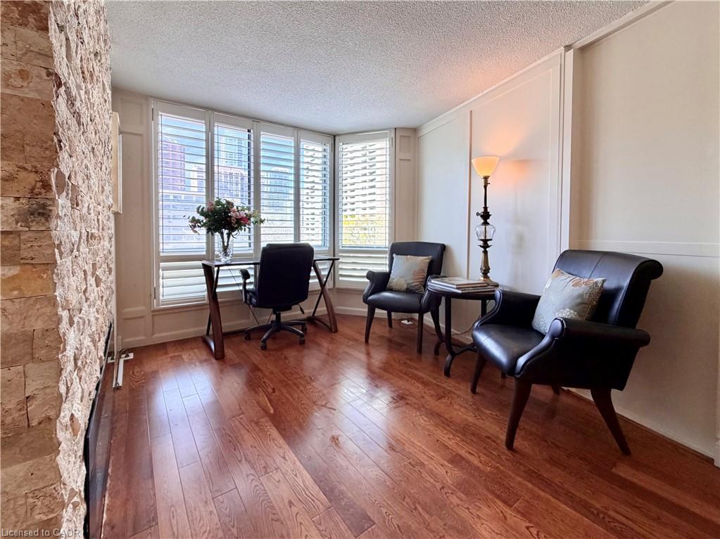 602-130 Carlton Street Property Photo 19