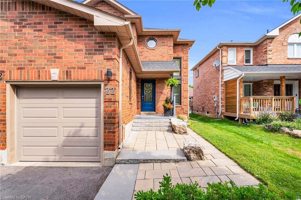 22 Mccullough Crescent Property Photo 2