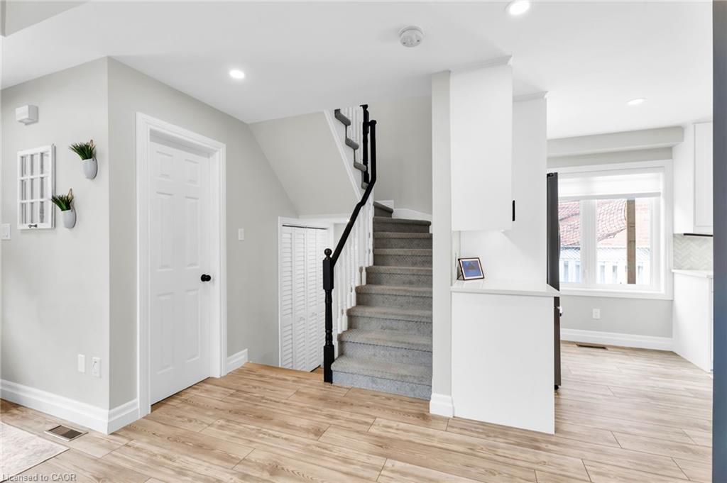 22 Mccullough Crescent Property Photo 15