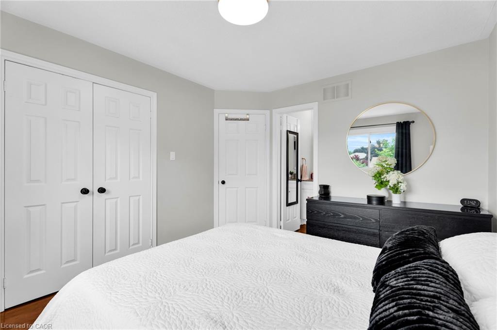 22 Mccullough Crescent Property Photo 18