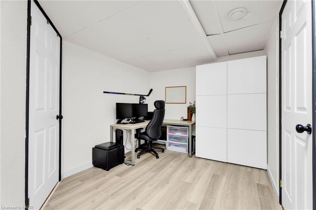 22 Mccullough Crescent Property Photo 24