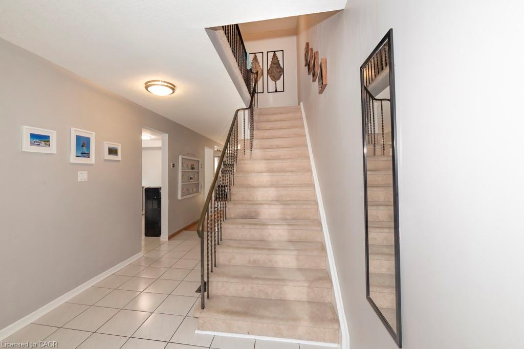 2960 Windjammer Road Property Photo 4