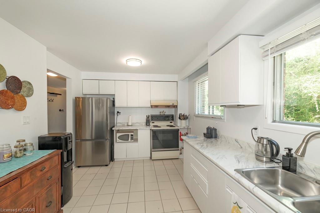 2960 Windjammer Road Property Photo 13