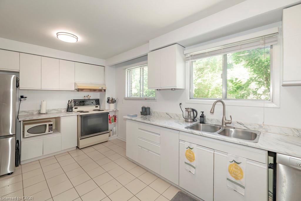 2960 Windjammer Road Property Photo 14