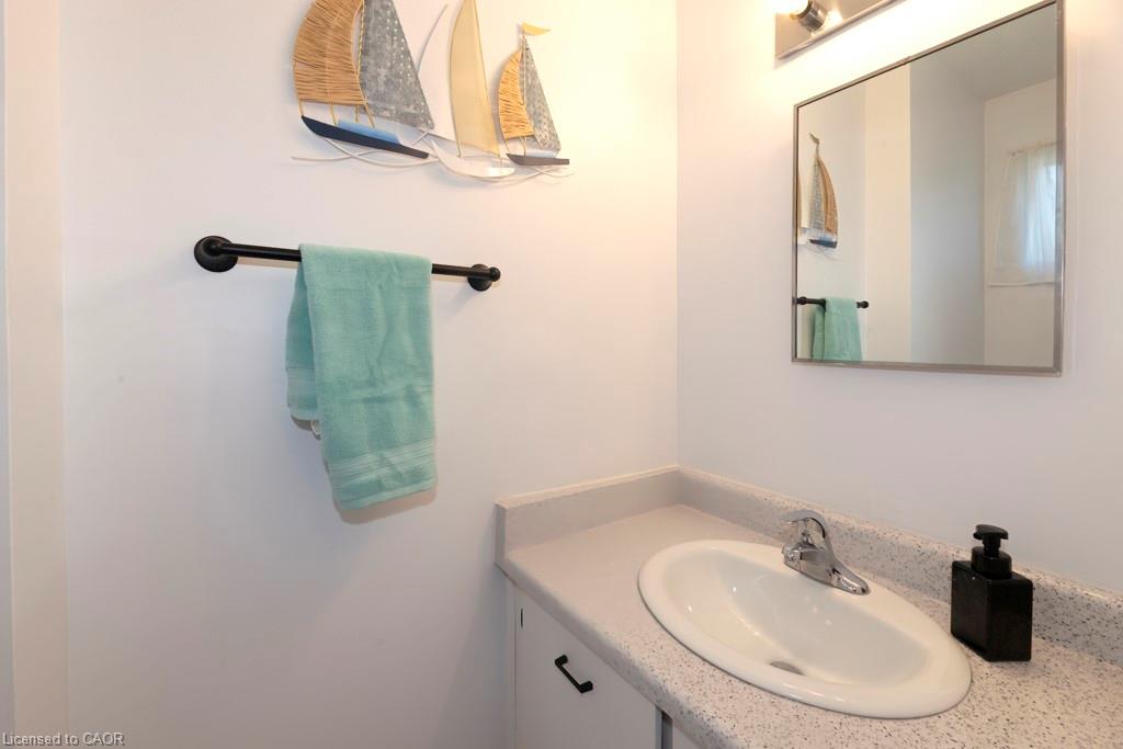 2960 Windjammer Road Property Photo 17
