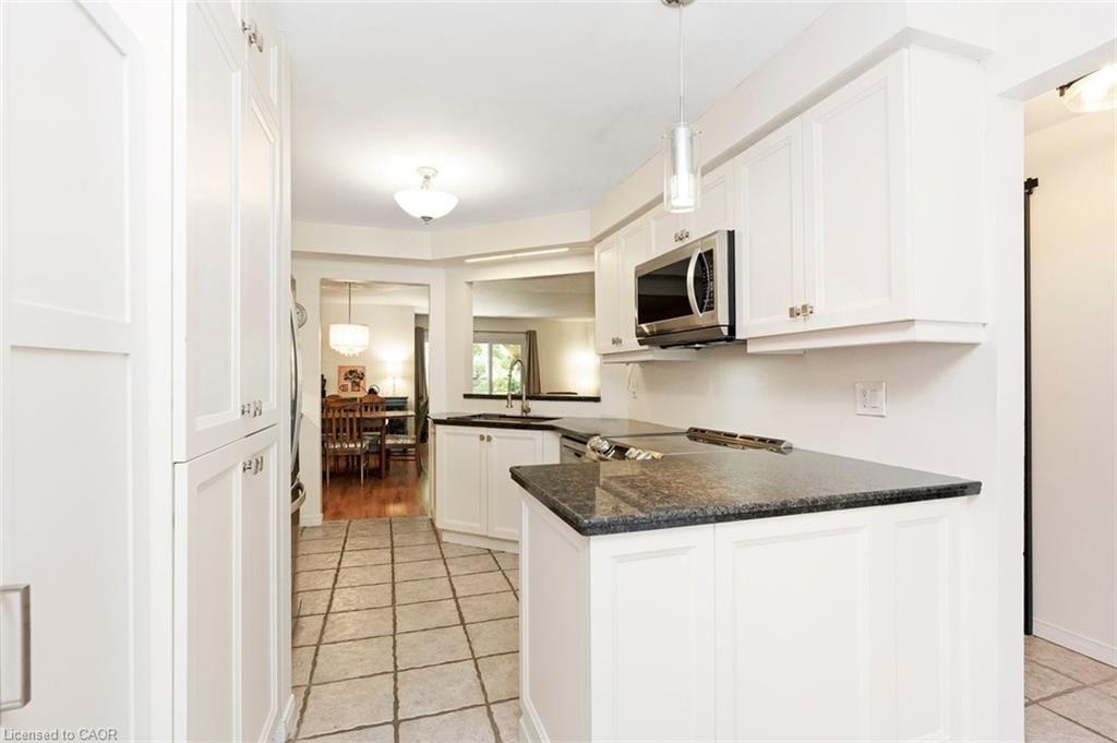 117-2055 Walkers Line Property Photo 7