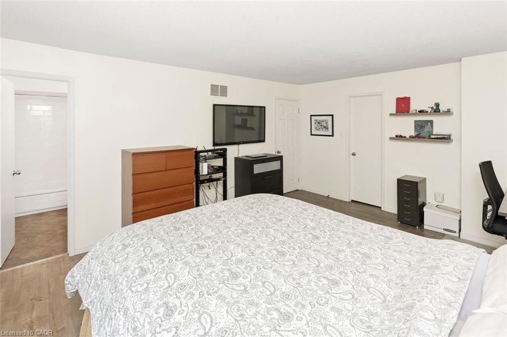 117-2055 Walkers Line Property Photo 24