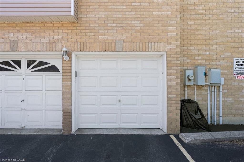 117-2055 Walkers Line Property Photo 44