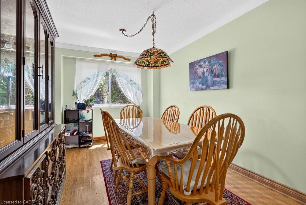2440 Cyprus Avenue Property Photo 4