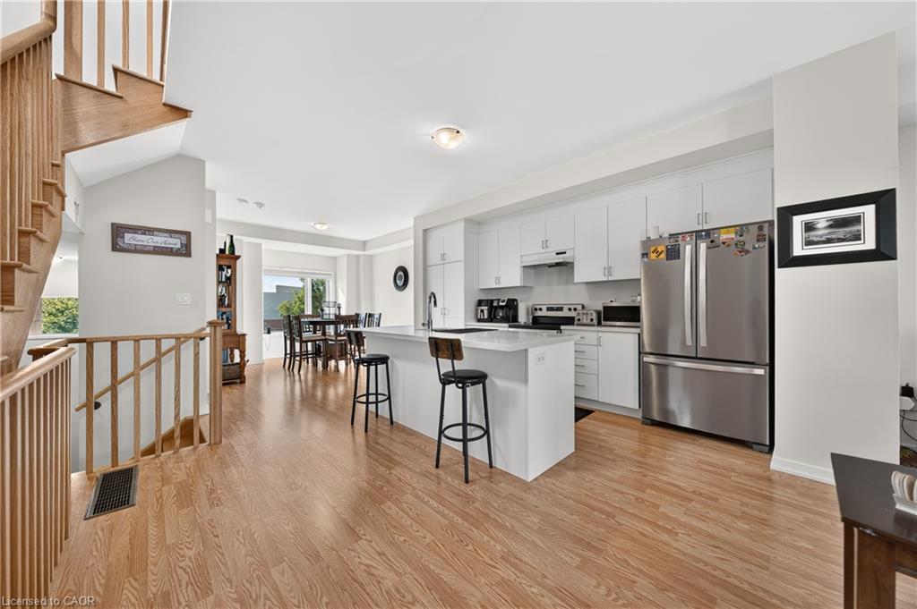 49 Lambert Lane Property Photo 10