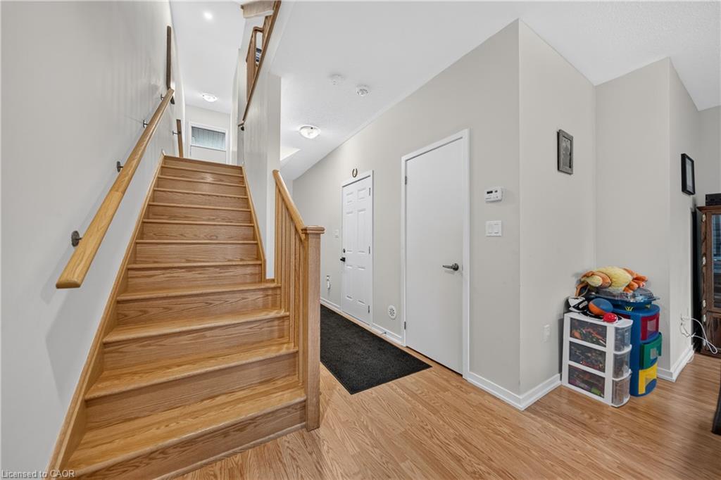 49 Lambert Lane Property Photo 32