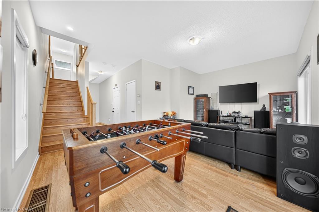 49 Lambert Lane Property Photo 36