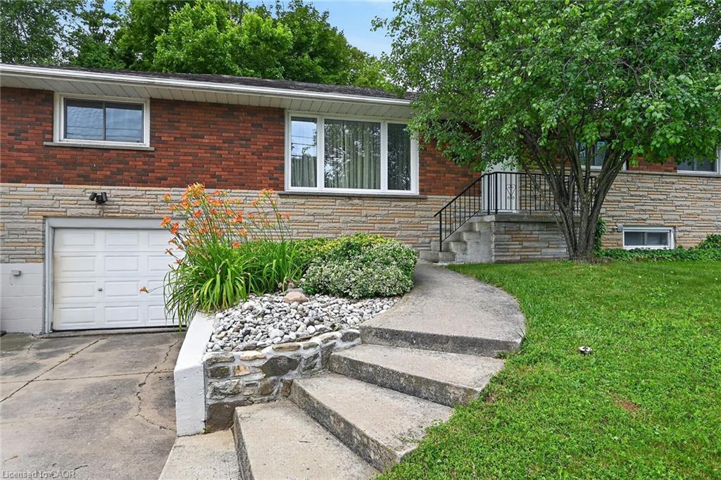 27 Ainslie Avenue Property Photo 3