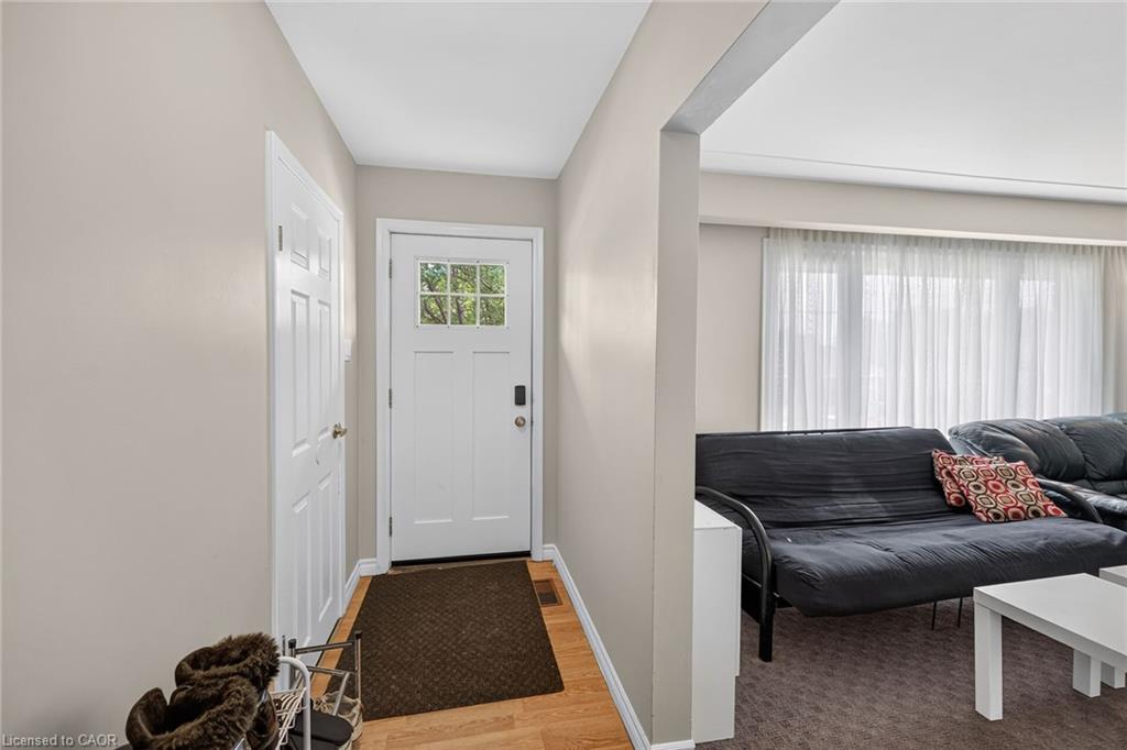 27 Ainslie Avenue Property Photo 5