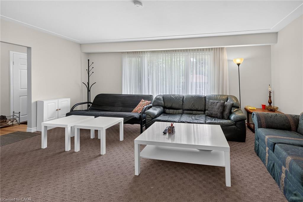 27 Ainslie Avenue Property Photo 8