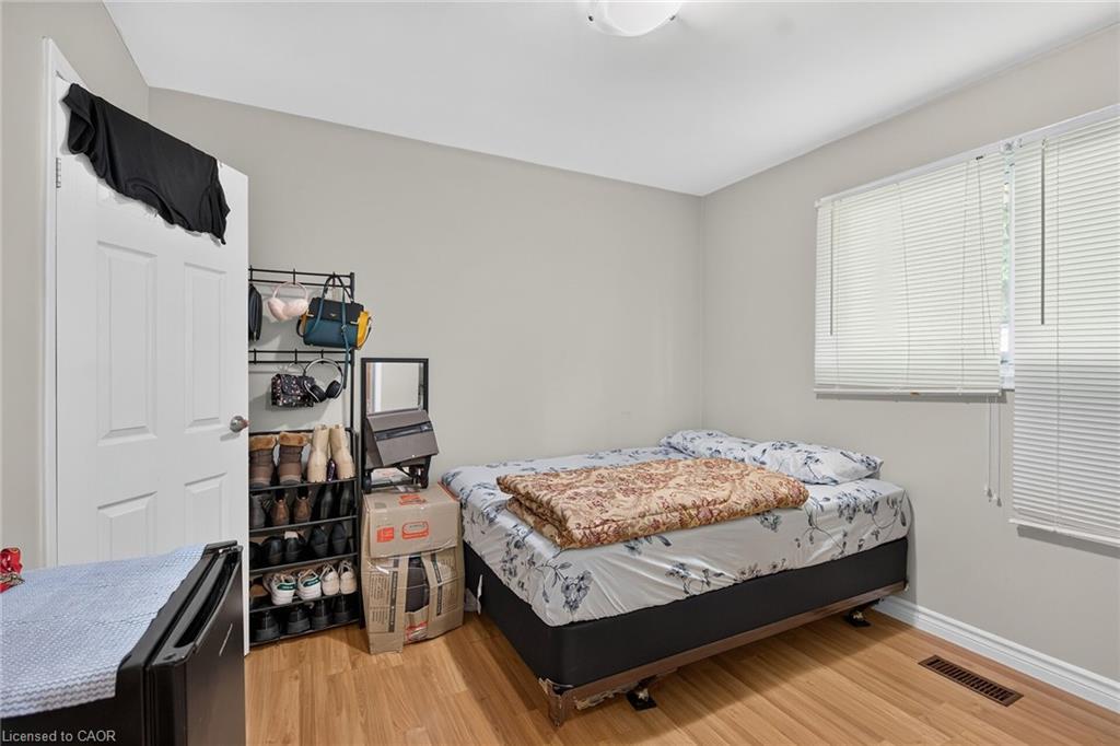 27 Ainslie Avenue Property Photo 13
