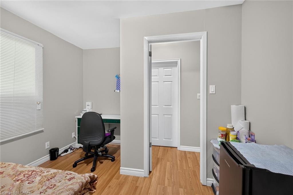 27 Ainslie Avenue Property Photo 14