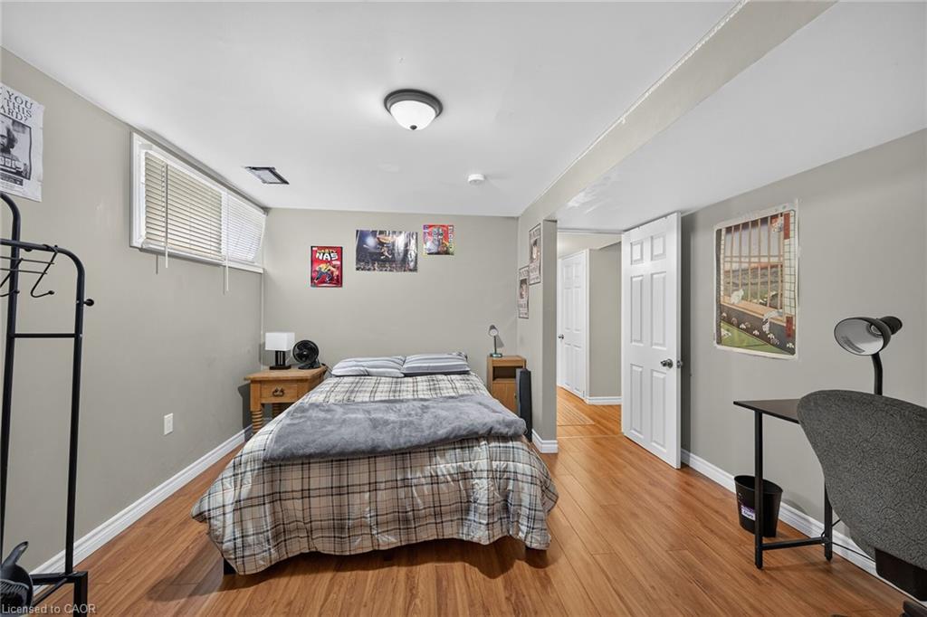 27 Ainslie Avenue Property Photo 38