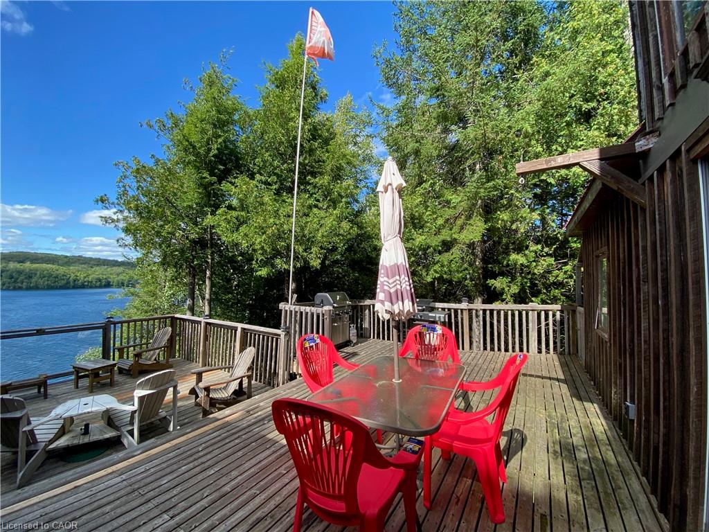 376 Faradale Court Property Photo 18