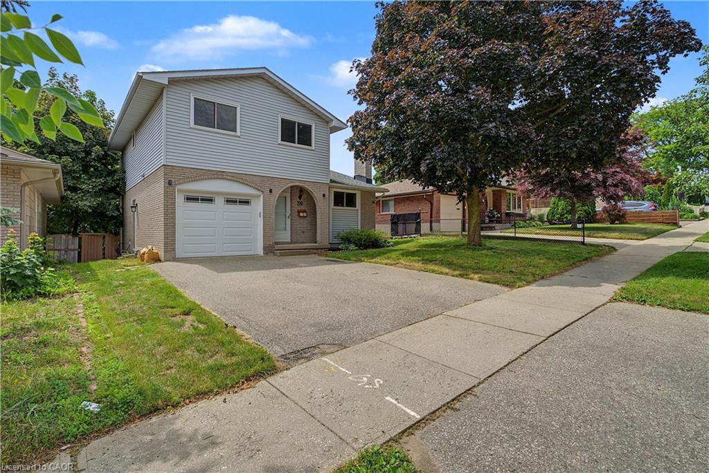 39 Southwood Drive Property Photo 2
