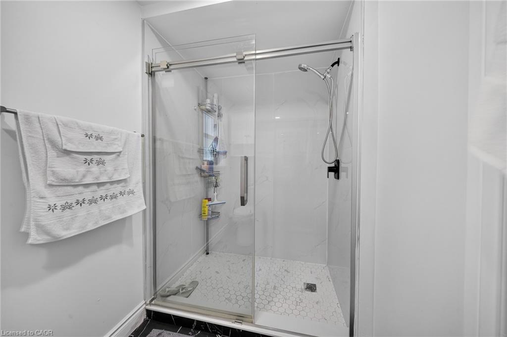 115 Green Road Property Photo 18