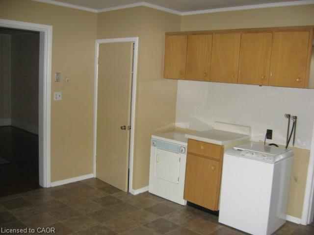 421 Main Street S Property Photo 7