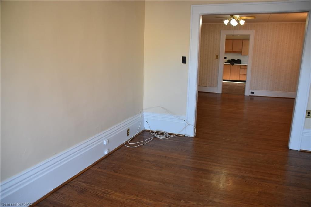 421 Main Street S Property Photo 11