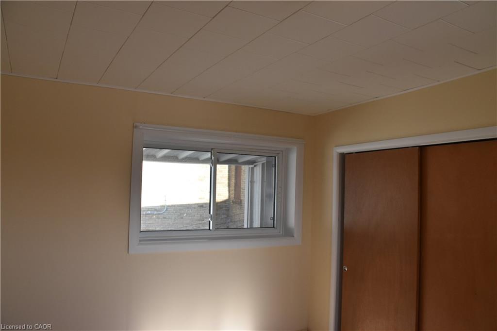 421 Main Street S Property Photo 14