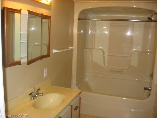 421 Main Street S Property Photo 22