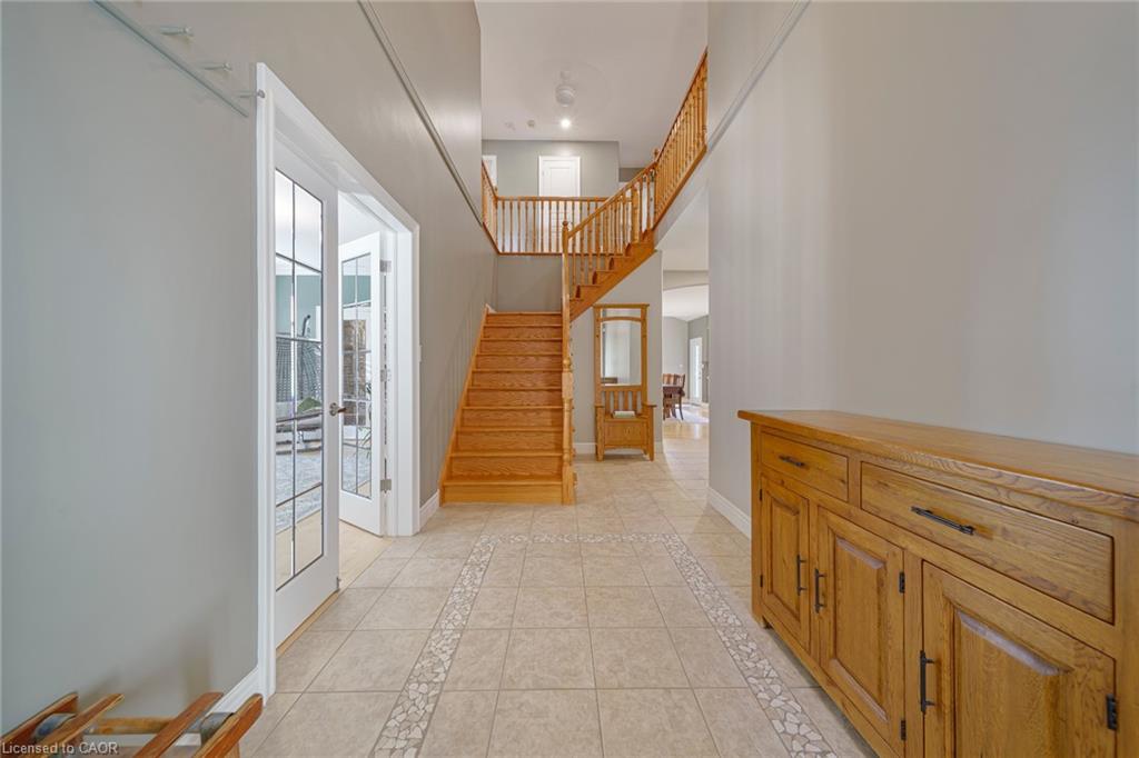 112 Dirksen Court Property Photo 4