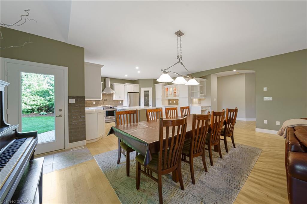 112 Dirksen Court Property Photo 13