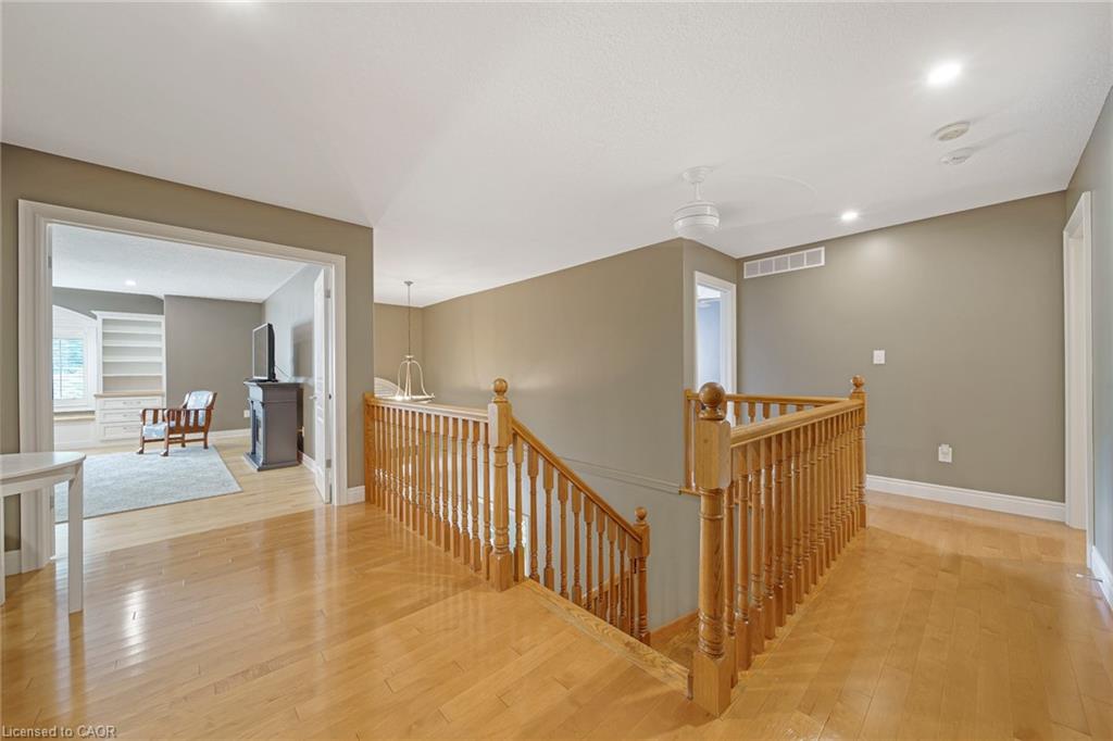 112 Dirksen Court Property Photo 20