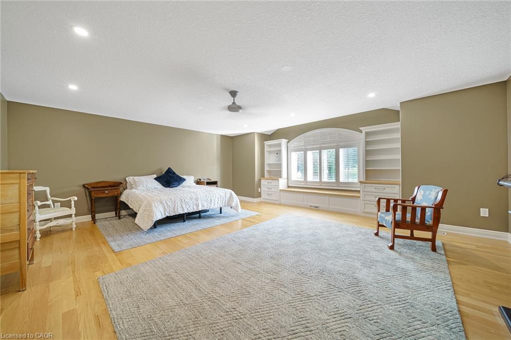 112 Dirksen Court Property Photo 21