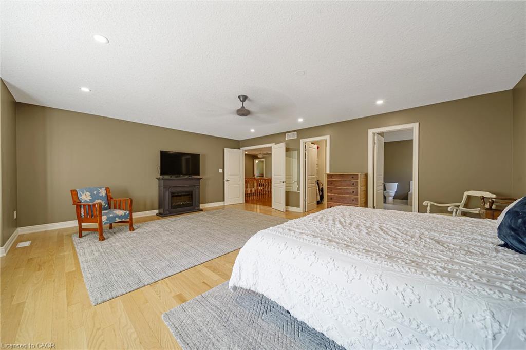 112 Dirksen Court Property Photo 23